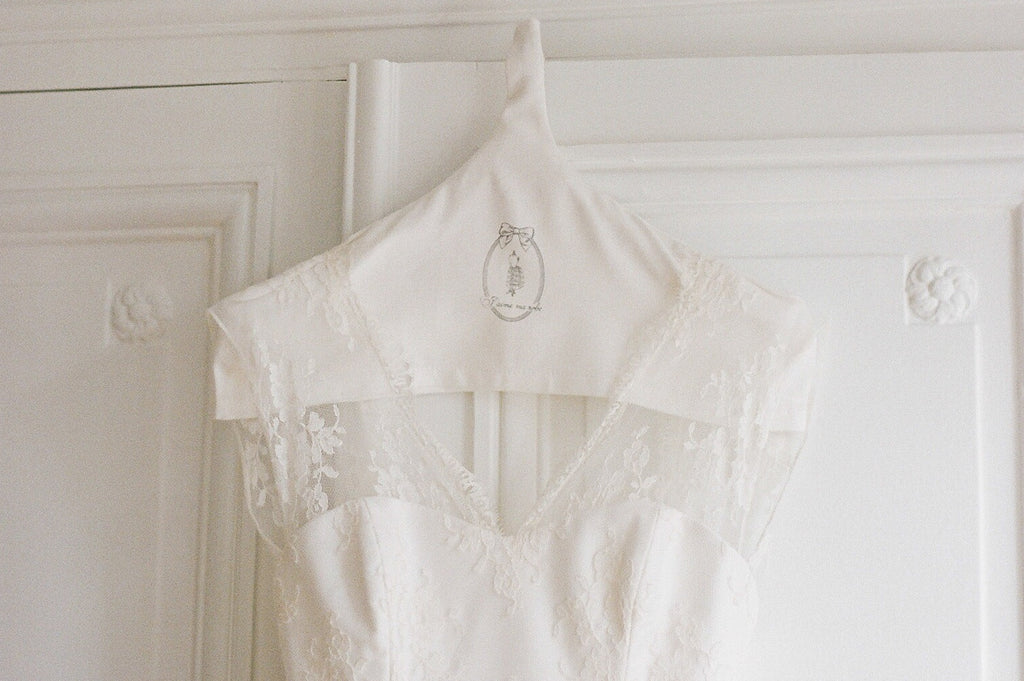 Lagerung Hanger Cover