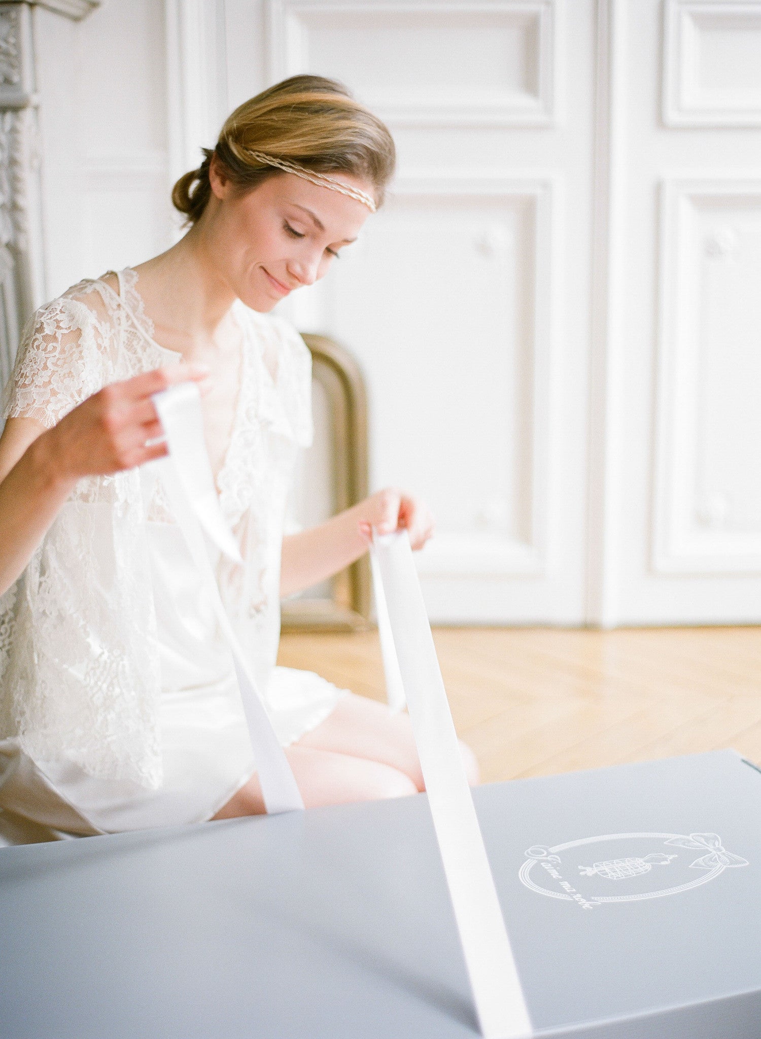Coffret Instants Précieux boite de rangement pour robe de mariée